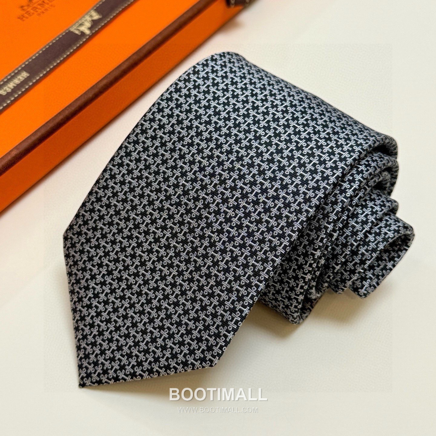 Hermès Printed Silk Tie Hermès 에르메스 프린트 실크 넥타이 148cm 34