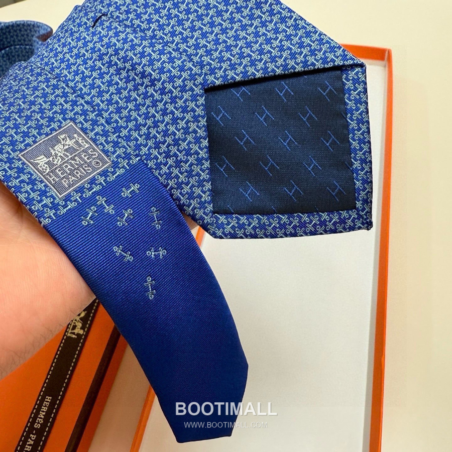 Hermès Printed Silk Tie Hermès 에르메스 프린트 실크 넥타이 148cm 42