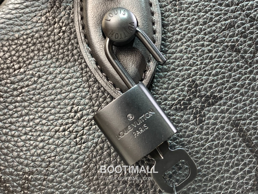 Louis Vuitton Speedy Bandoulière M13904 루이비통 스피디 P9 반둘리에 노그램 레더 토트백 30cm 12