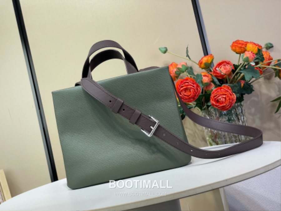 Louis Vuitton Packaging Tote M13928 루이비통 LV 패키징 쇼퍼 토트 스몰 모노그램 캔버스 다크그린 26cm 3