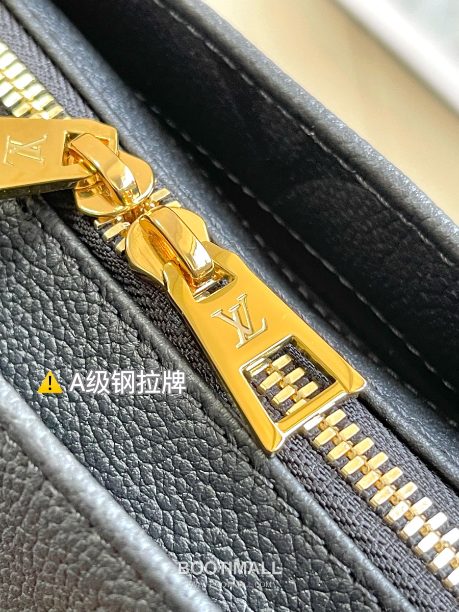 Louis Vuitton OnTheGo East West M23640 루이비통 온더고 이스트 웨스트 모노그램 앙프렝뜨 레더 토트백 25cm 9