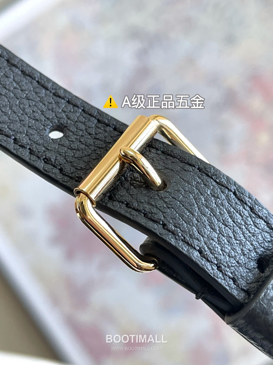 Louis Vuitton OnTheGo East West M23640 루이비통 온더고 이스트 웨스트 모노그램 앙프렝뜨 레더 토트백 25cm 15