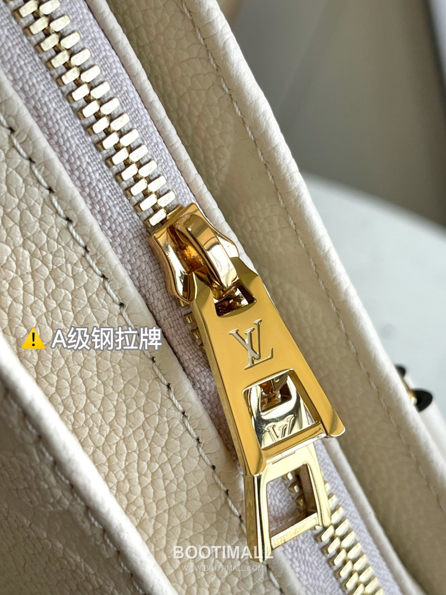 Louis Vuitton OnTheGo East West M23698 루이비통 온더고 이스트 웨스트 모노그램 앙프렝뜨 레더 토트백 25cm 8