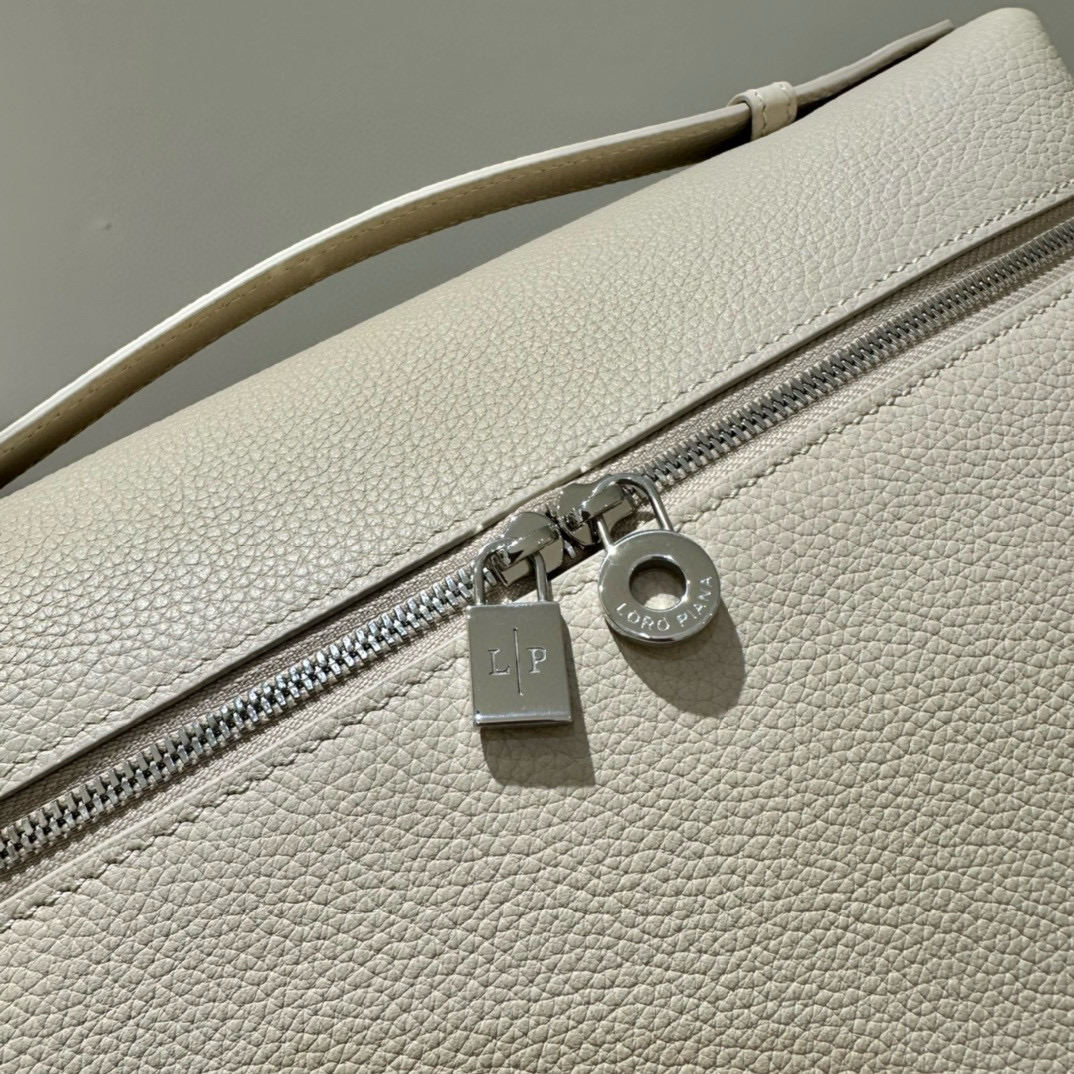 Loro Piana 로로피아나 로로 피아나 L27 엑스트라 포켓 라이트 베이지 크로스백 7