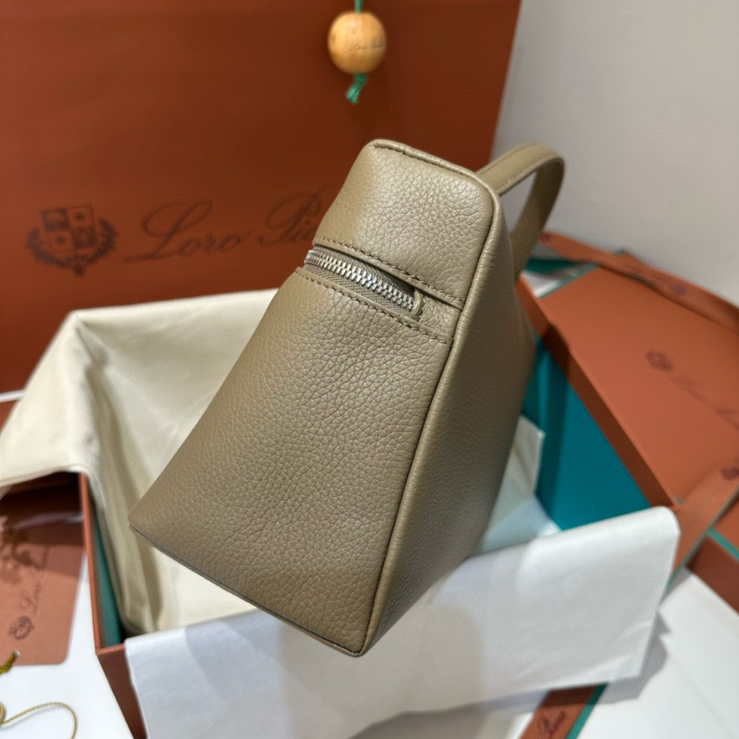 Loro Piana 로로피아나 로로 피아나 L27 엑스트라 포켓 라이트 베이지 크로스백 9