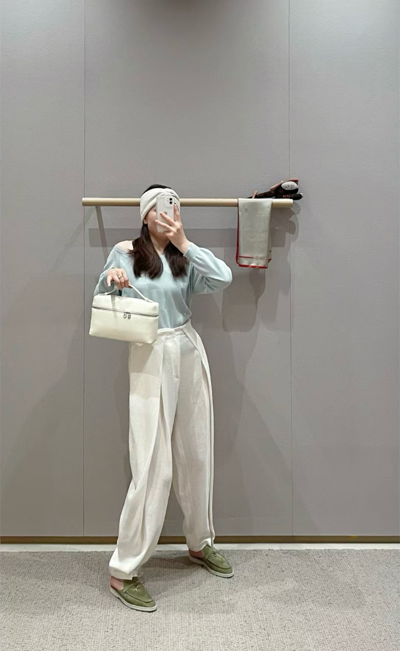 Loro Piana 로로피아나 로로 피아나 L27 엑스트라 포켓 라이트 베이지 크로스백 2