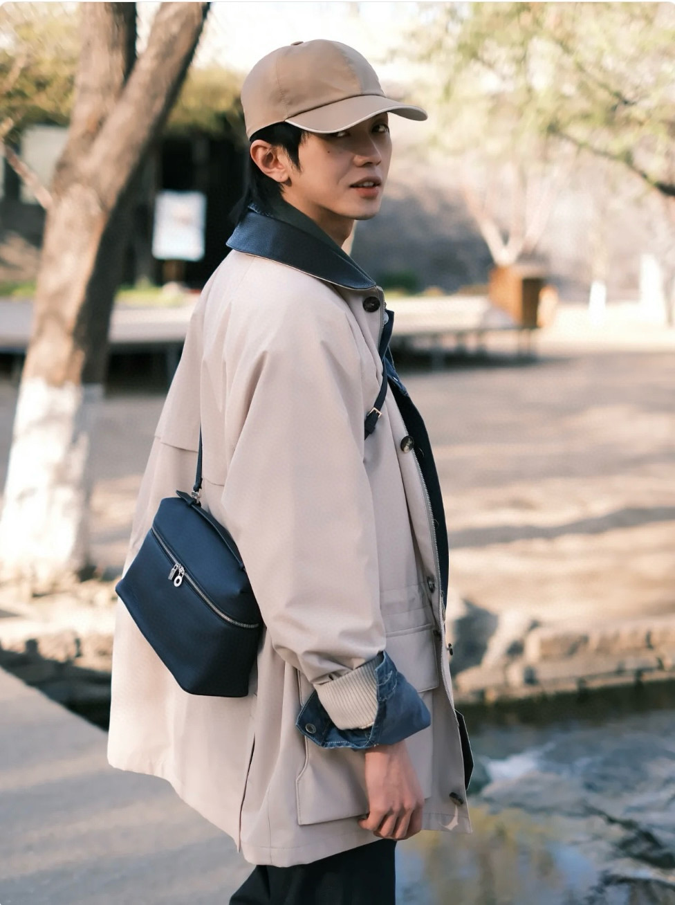 Loro Piana 로로피아나 로로 피아나 L27 엑스트라 포켓 라이트 베이지 크로스백 2