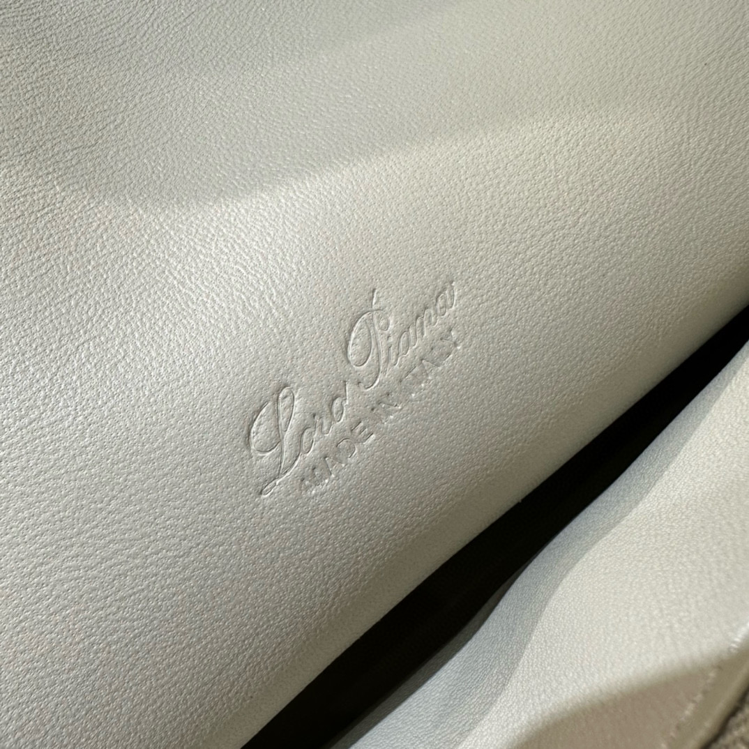 Loro Piana 로로피아나 로로 피아나 L27 엑스트라 포켓 라이트 베이지 크로스백 12
