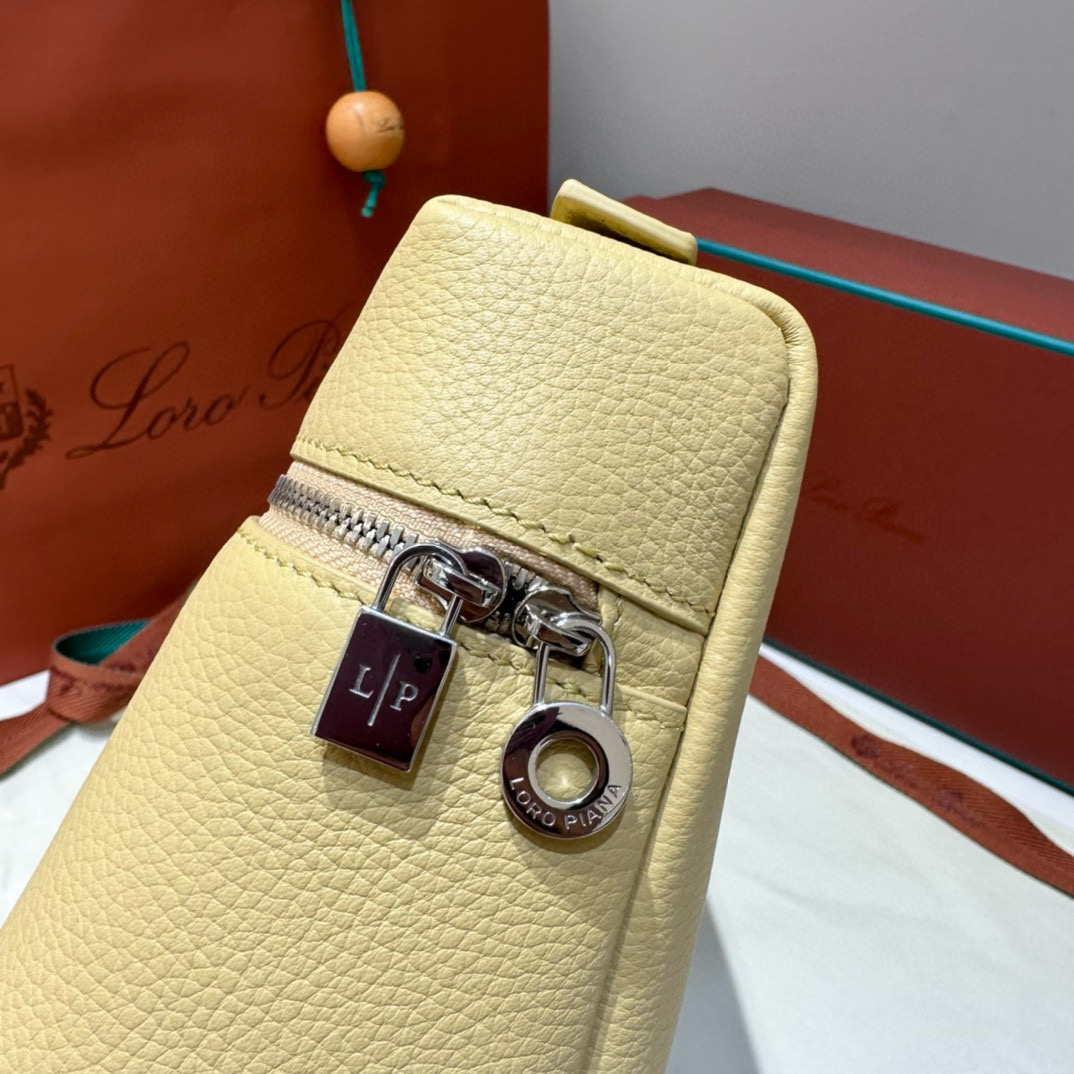 Loro Piana 로로피아나 로로 피아나 L27 엑스트라 포켓 라이트 베이지 크로스백 8