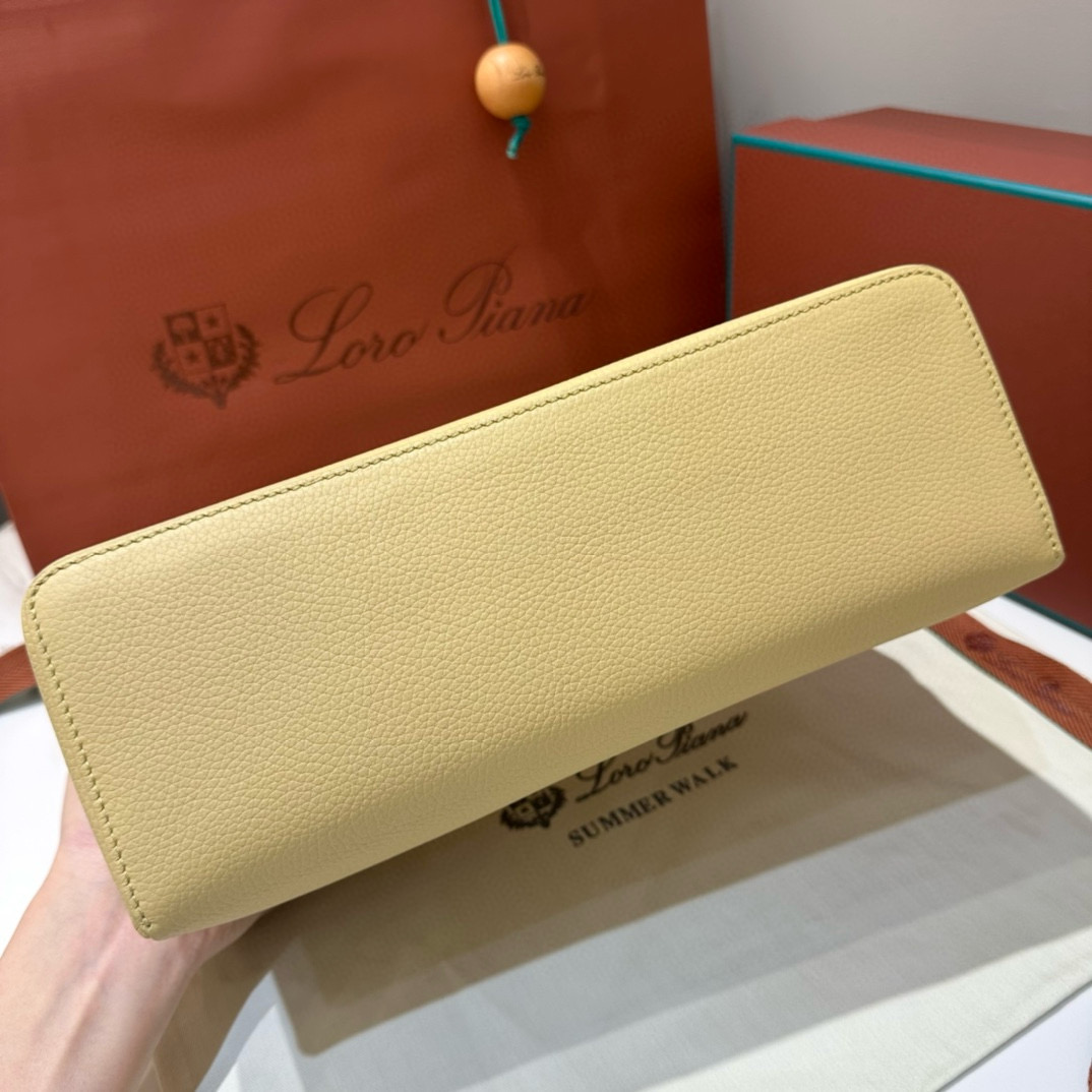 Loro Piana 로로피아나 로로 피아나 L27 엑스트라 포켓 라이트 베이지 크로스백 9