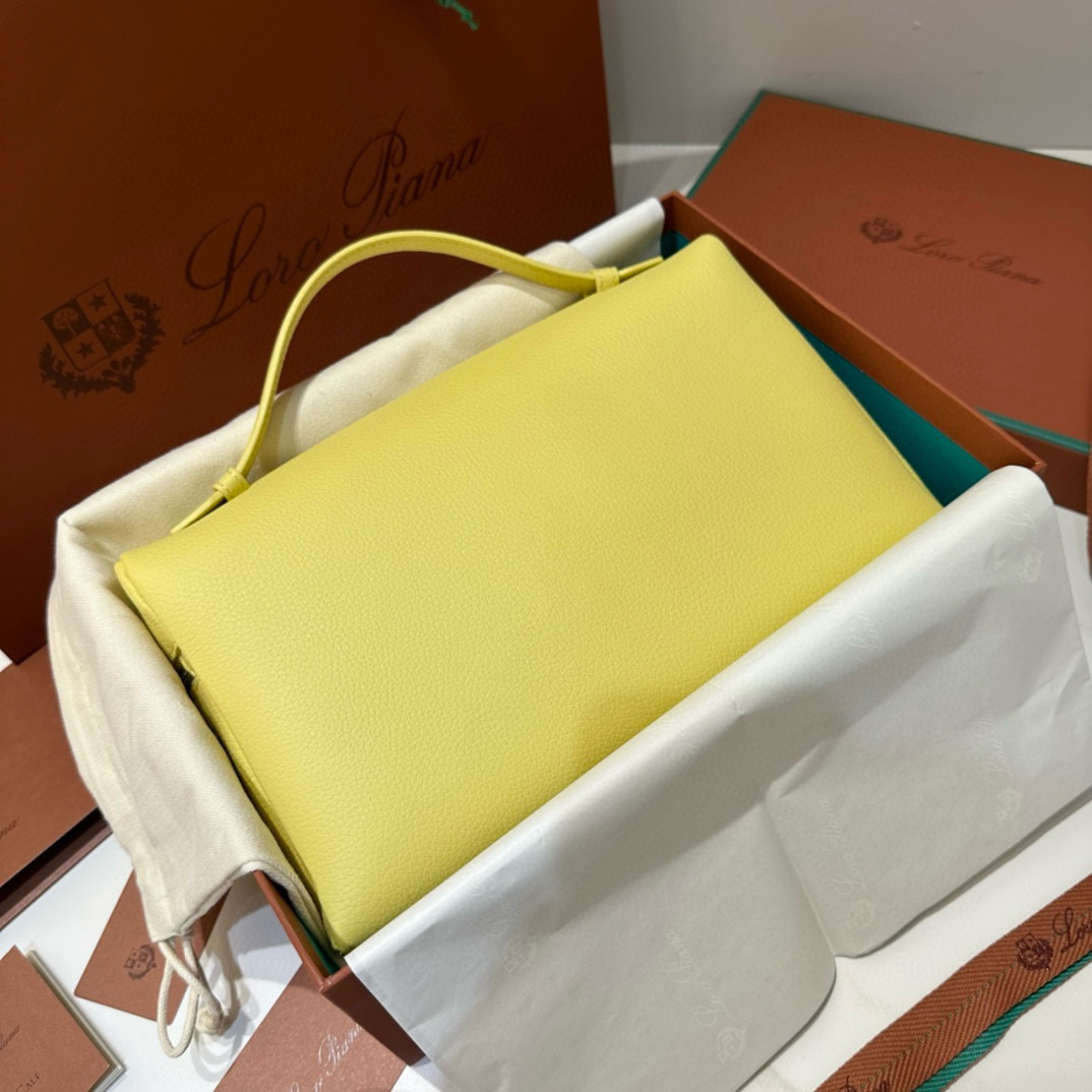 Loro Piana 로로피아나 로로 피아나 L27 엑스트라 포켓 라이트 베이지 크로스백 3