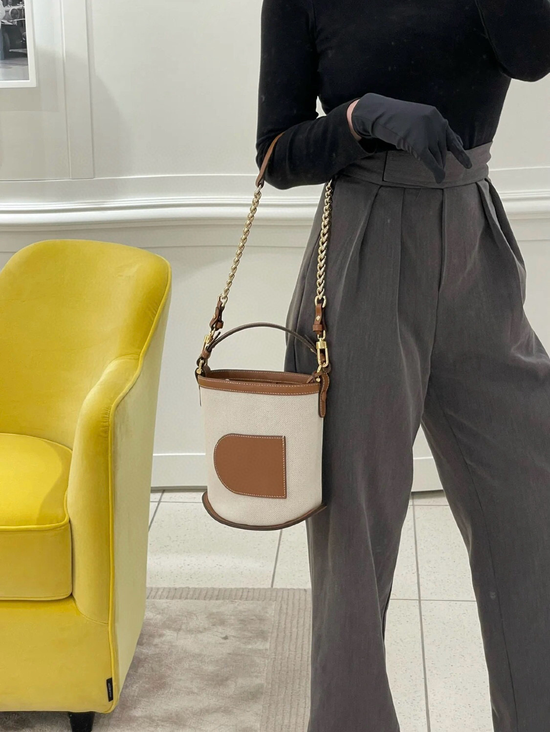 Delvaux 델보 Pin 버킷 캔버스 버킷백 2