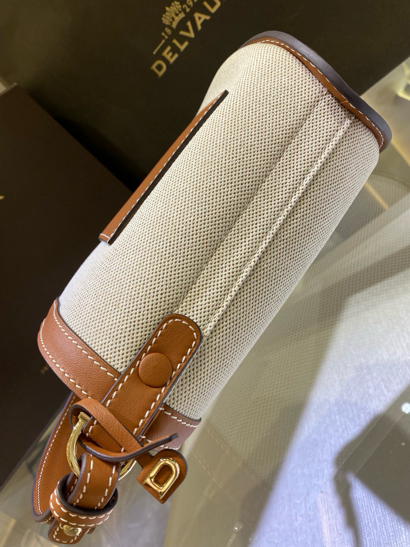 Delvaux 델보 Pin 버킷 캔버스 버킷백 9