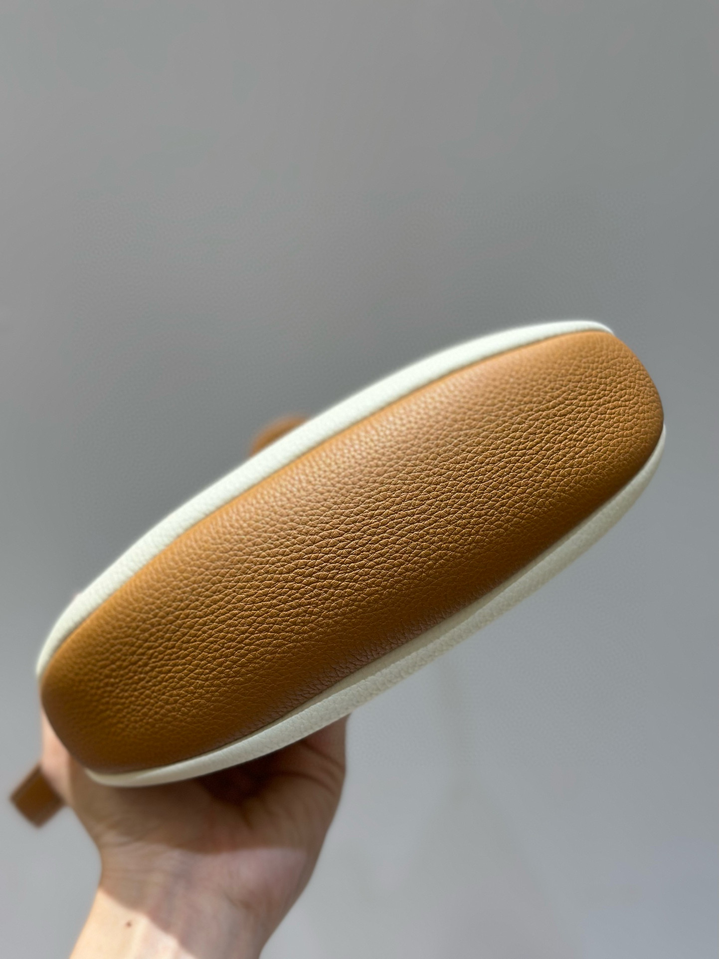 Loro Piana 로로피아나 로로 피아나 Bobbin 보빈 소형 숄더백 네이비 블랙 7