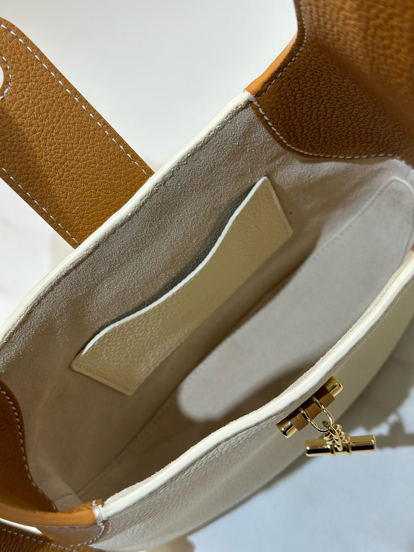 Loro Piana 로로피아나 로로 피아나 Bobbin 보빈 소형 숄더백 네이비 블랙 8