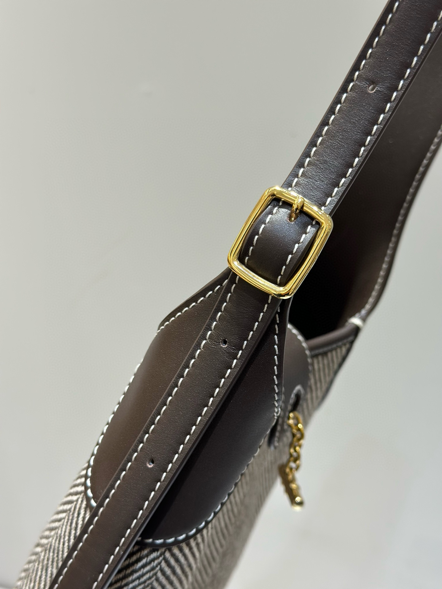 Loro Piana 로로피아나 Bobbin 양모 배색 숄더백 4