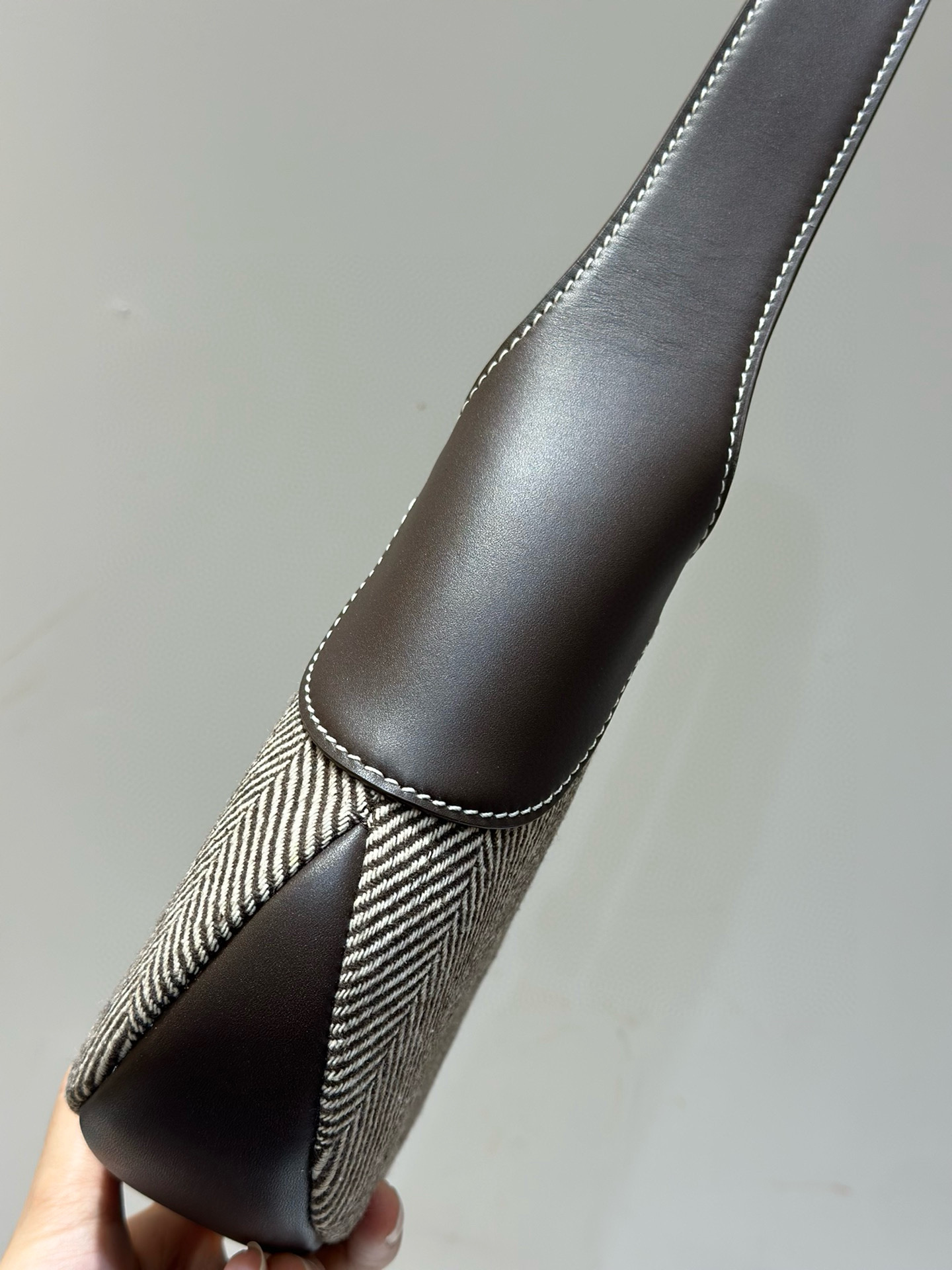 Loro Piana 로로피아나 Bobbin 양모 배색 숄더백 5