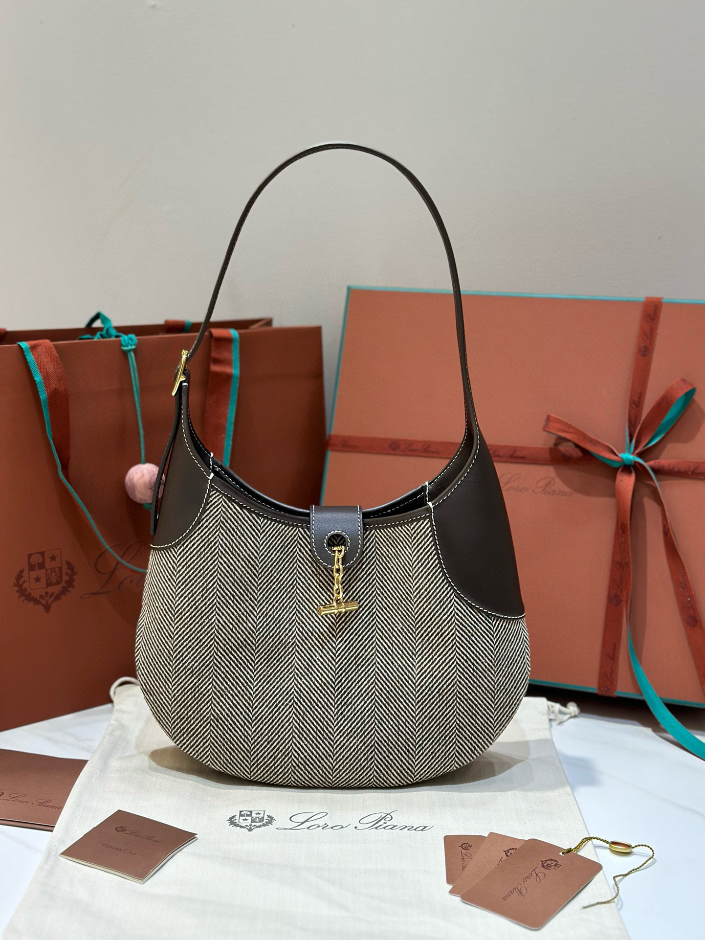 Loro piana 로로피아나 로로 피아나 Bobbin 양모 배색 숄더백 4