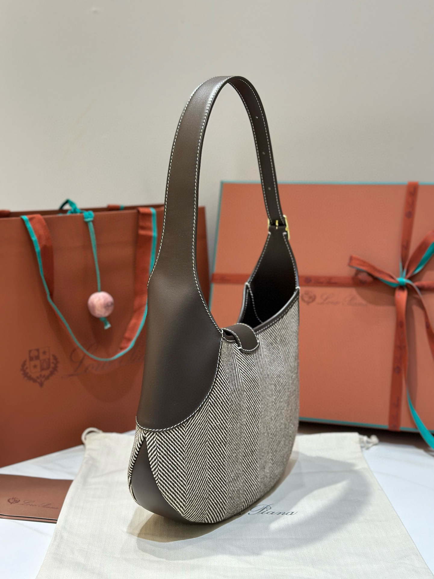 Loro piana 로로피아나 로로 피아나 Bobbin 양모 배색 숄더백 7