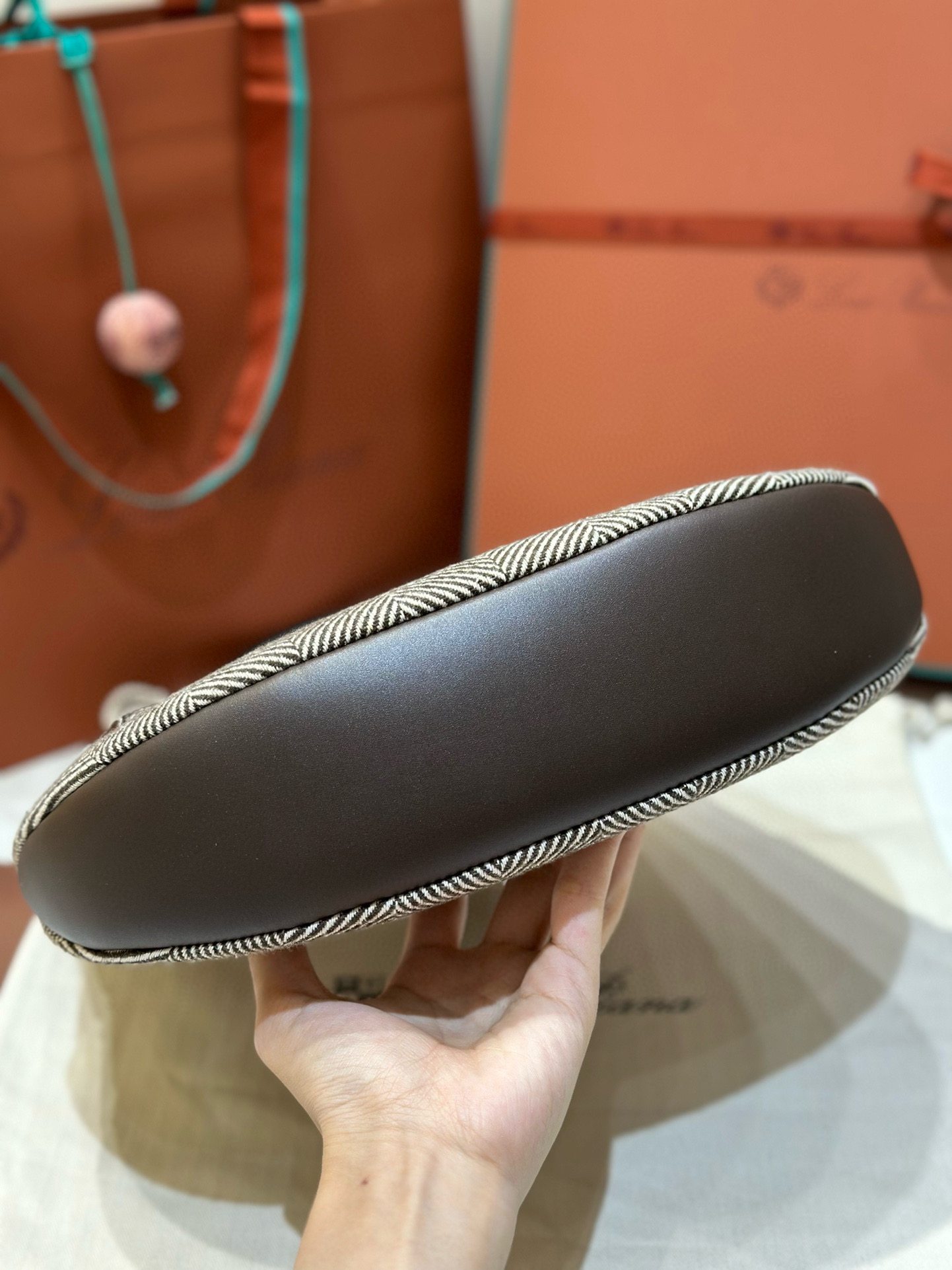 Loro piana 로로피아나 로로 피아나 Bobbin 양모 배색 숄더백 11