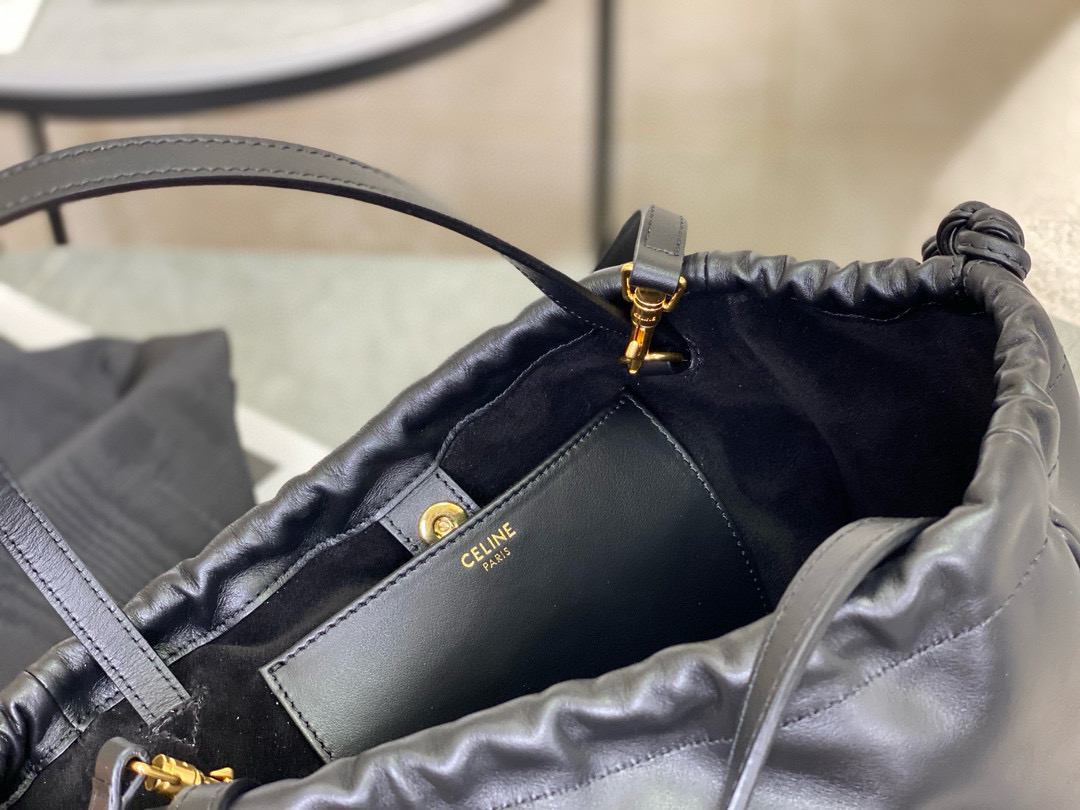 CELINE 셀린느 트리옴프 가죽 드로스트링 미니 토트백 7