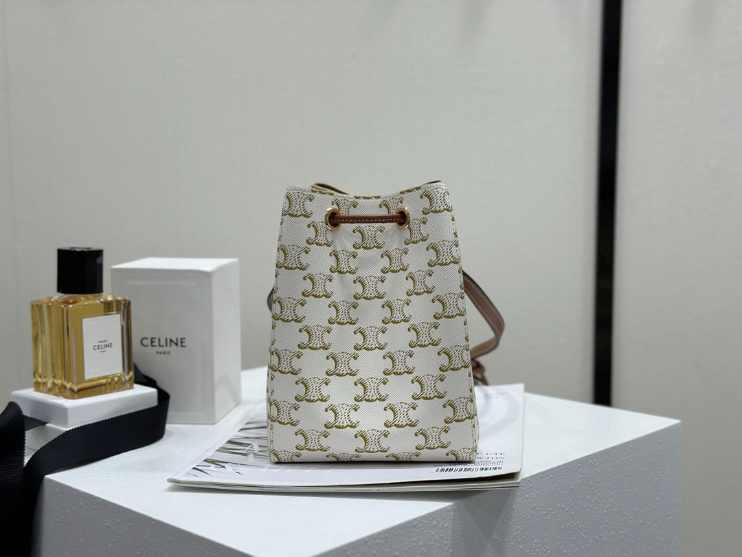Celine 셀린느 세일러 초소형 로고 패턴 가죽 버킷백 3