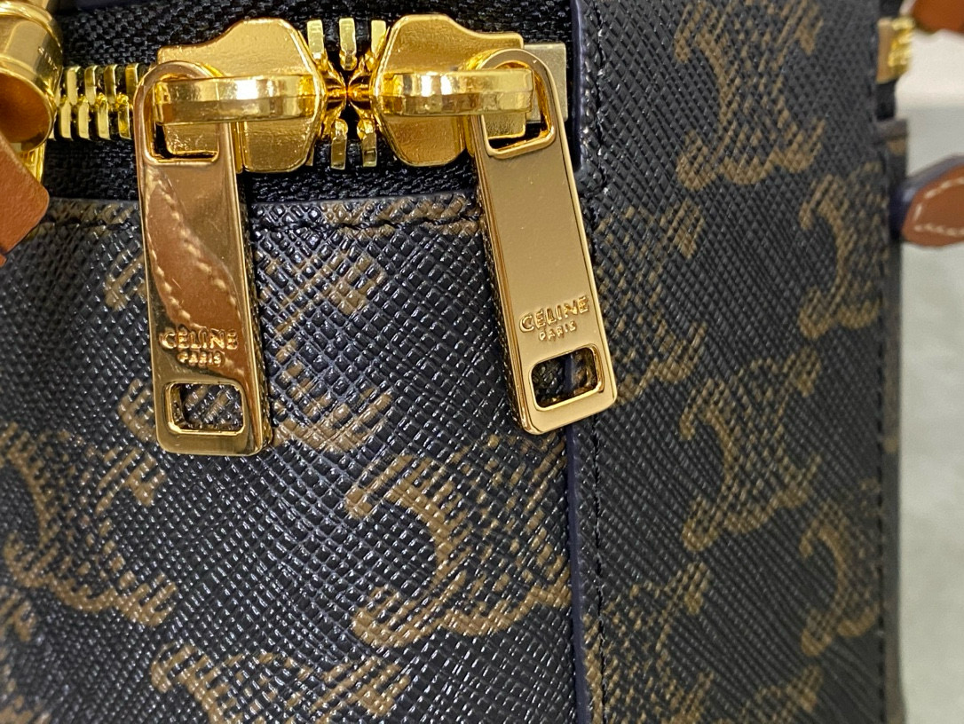 Celine 셀린느 트리오므프 벚꽃 핑크 미니 박스백 8