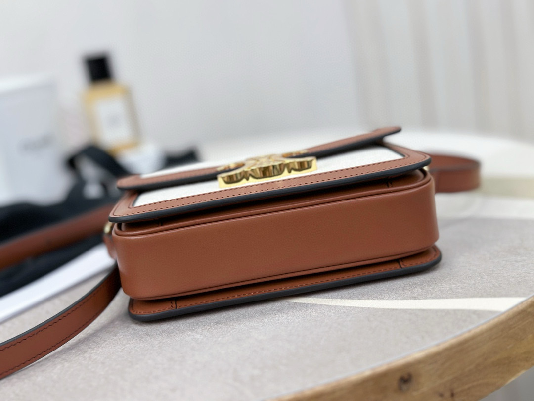 Celine 셀린느 트리오므프 캔버스 소가죽 크로스백 8