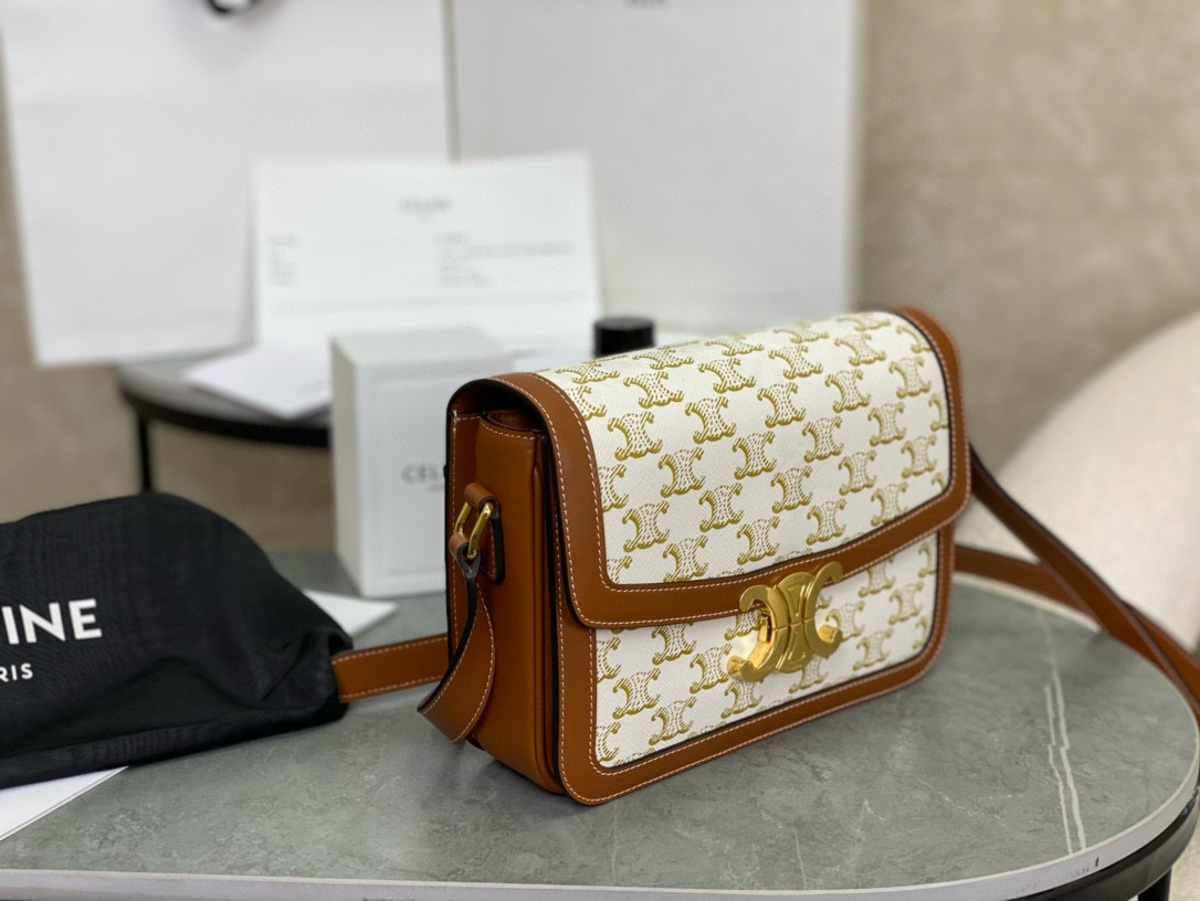 Celine 셀린느 트리오므프 박스 중형 모노그램 숄더백 3