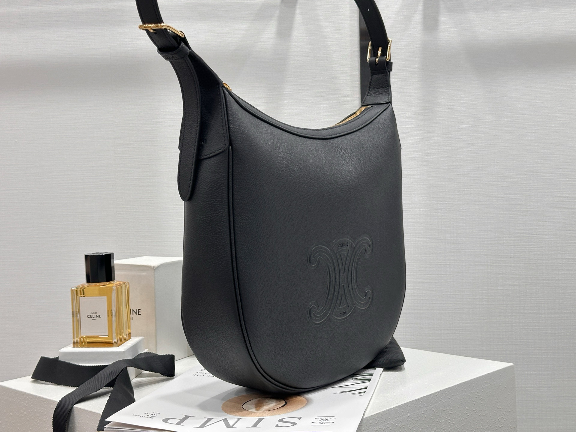 Celine 셀린느 엘로이즈 소프트 브라운 소가죽 숄더백 2