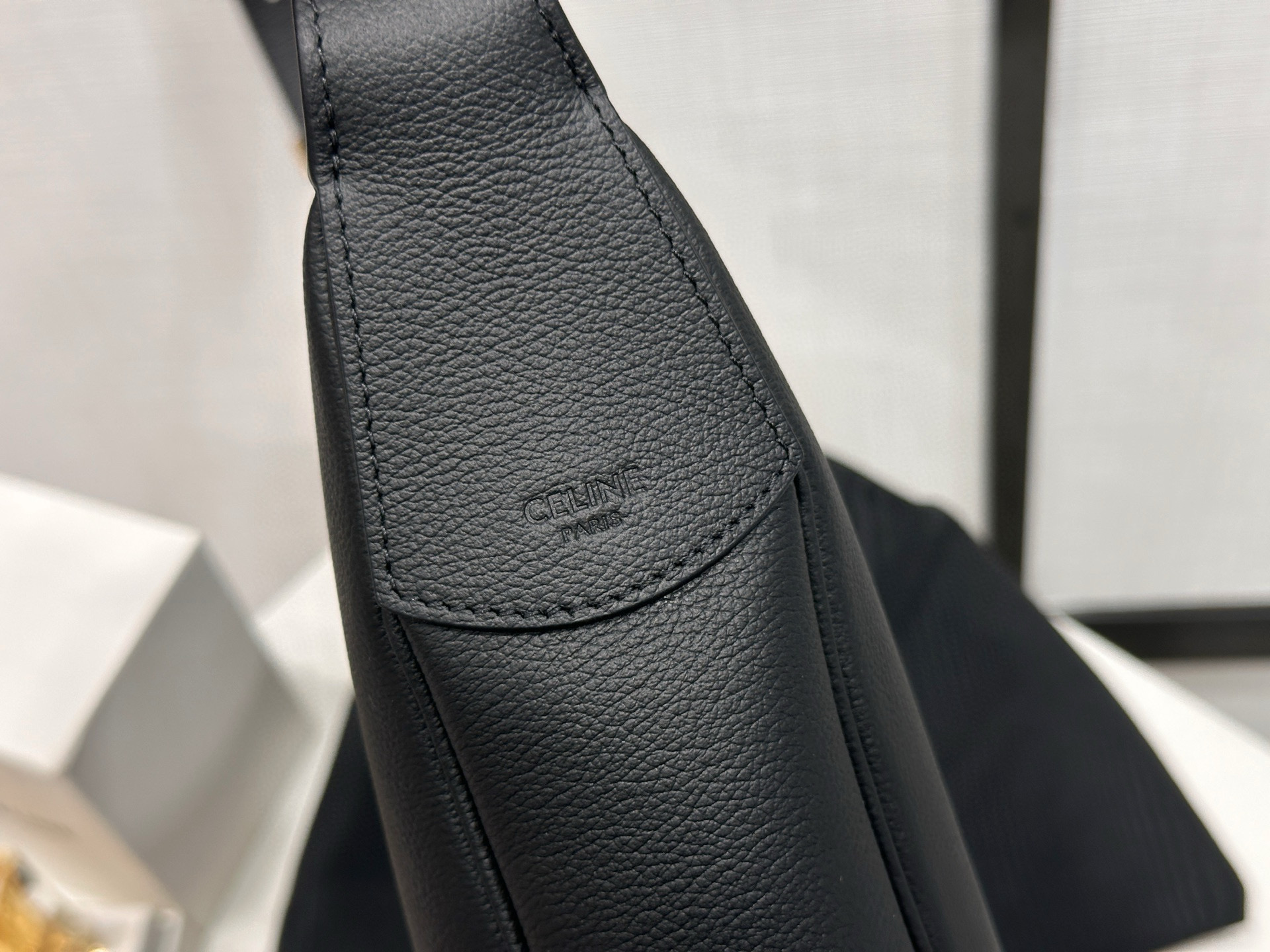 Celine 셀린느 엘로이즈 소프트 브라운 소가죽 숄더백 5