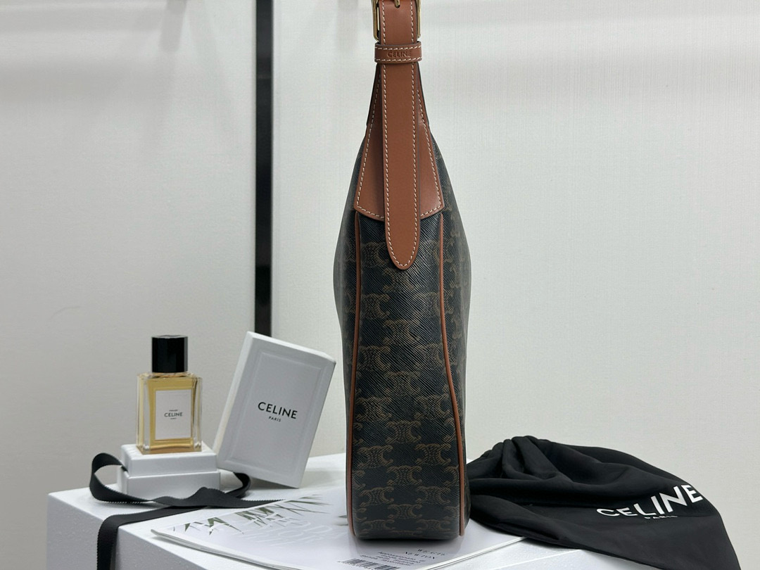 Celine 셀린느 엘로이즈 로고 패턴 소가죽 숄더백 3