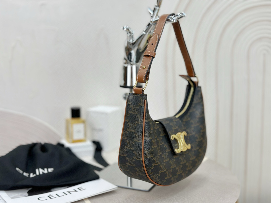 Celine 셀린느 트리오므프 아바 숄더백 2