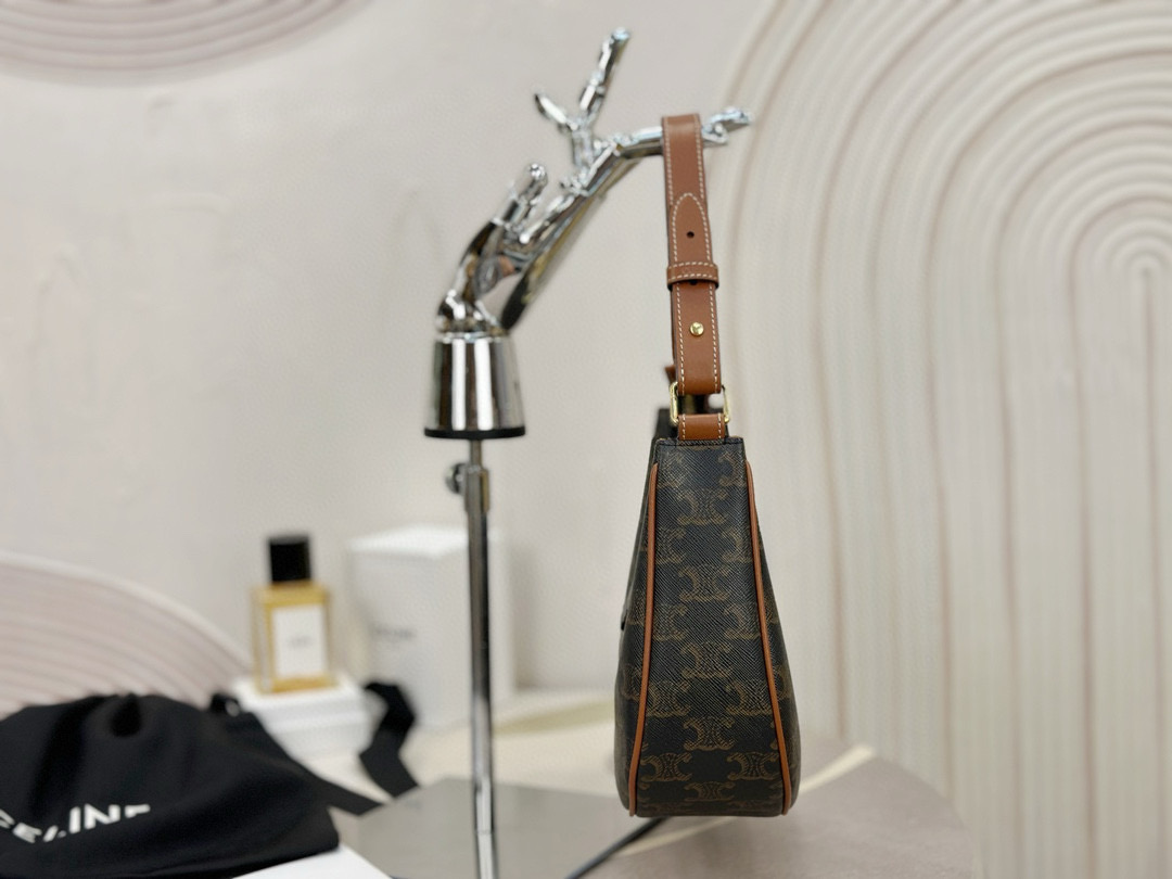 Celine 셀린느 트리오므프 아바 숄더백 4