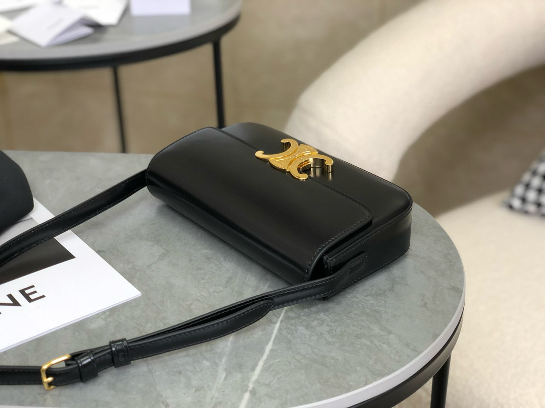 CELINE 셀린느 트리옴프 숄더 백 2