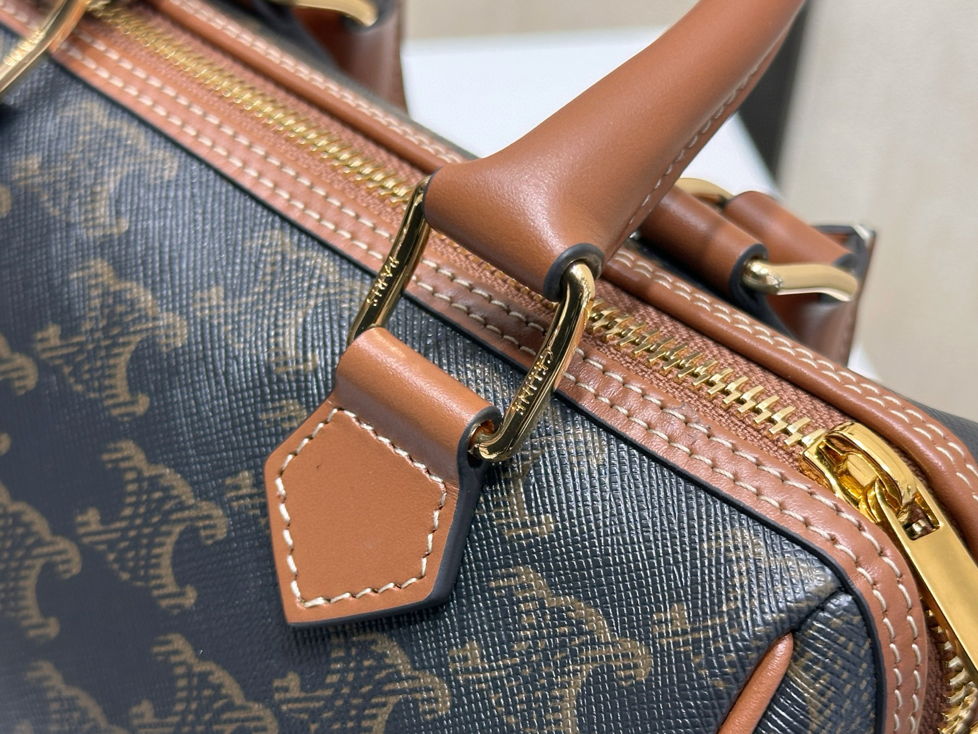 Celine 셀린느 소형 보스턴 올오버 블랙 백 6