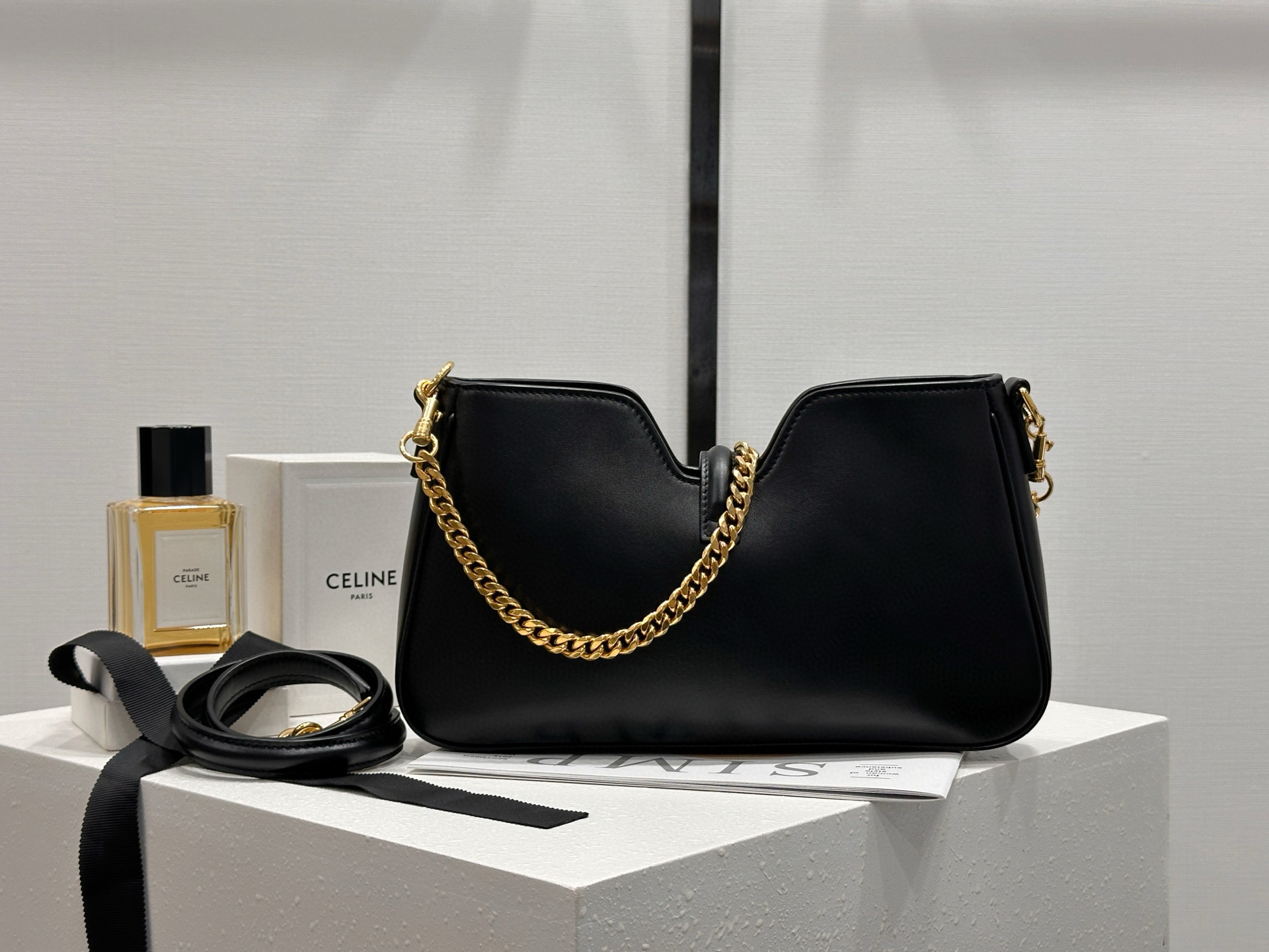 Celine 셀린느 카밀 16 소프트 블랙 체인 숄더백 2