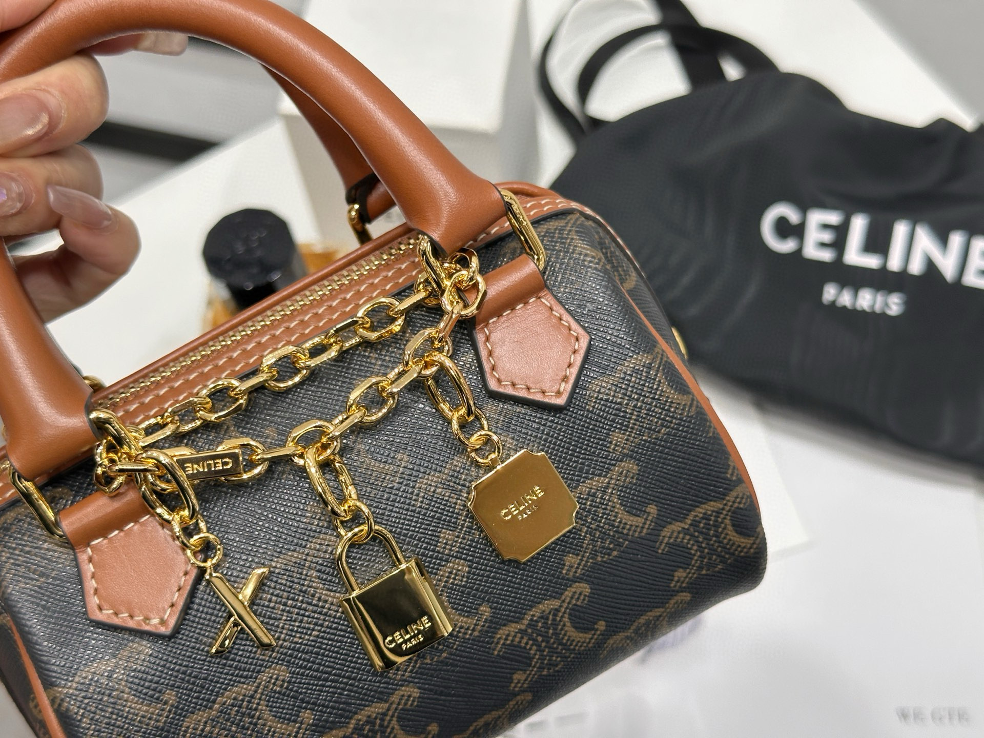 Celine 셀린느 셀린 미니 로고 모노그램 보스턴 백 3