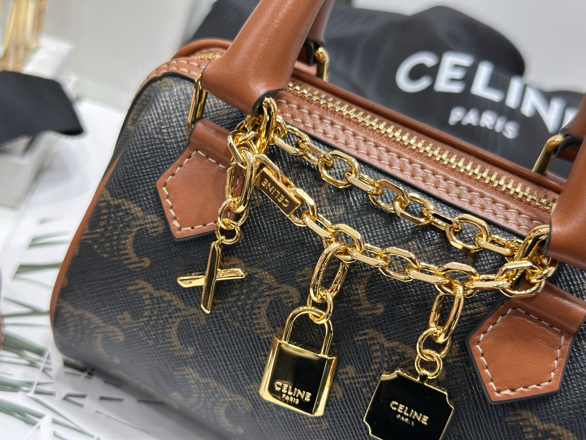 Celine 셀린느 셀린 미니 로고 모노그램 보스턴 백 4