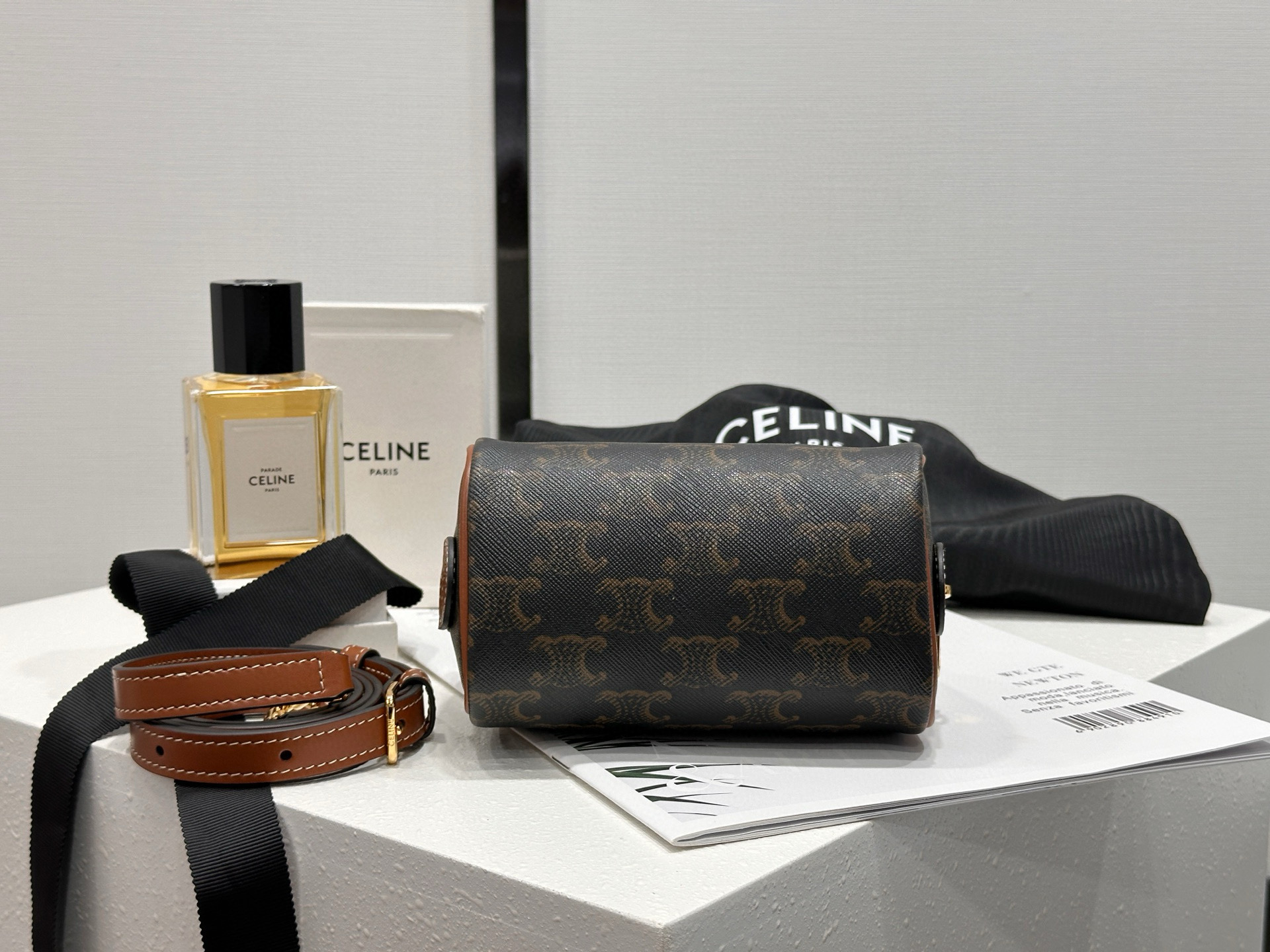 Celine 셀린느 셀린 미니 로고 모노그램 보스턴 백 9