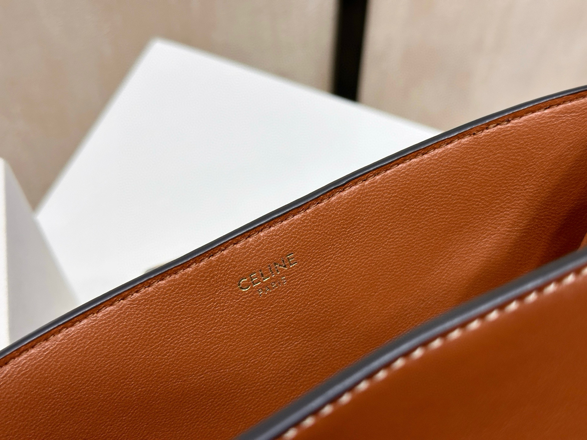 Celine 셀린느 루이즈 스몰 버킷백 7