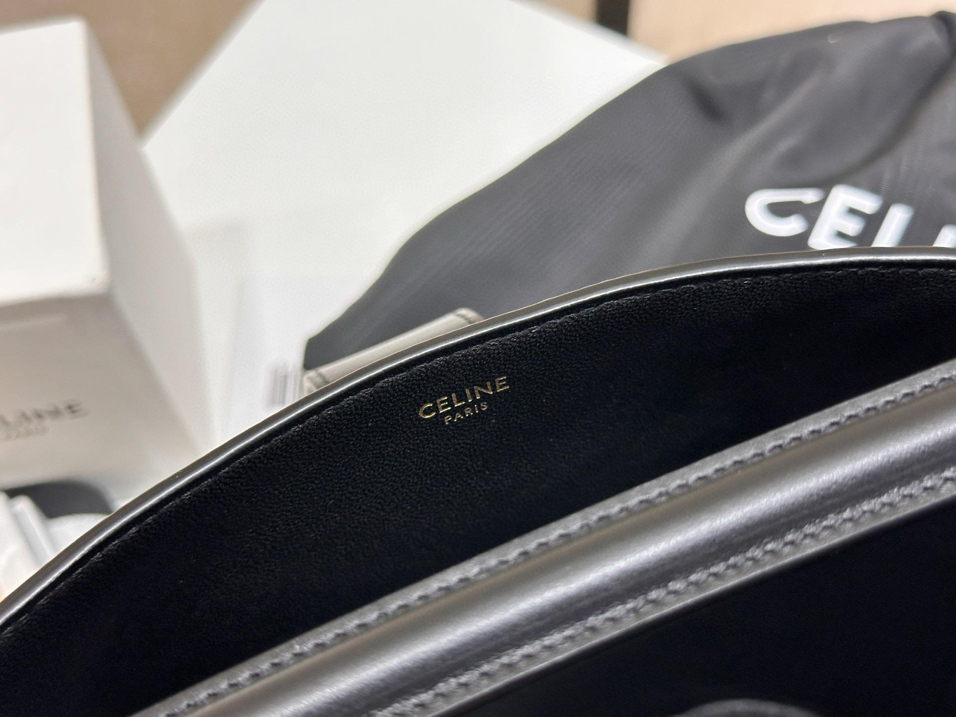 Celine 셀린느 루이즈 스몰 버킷백 6