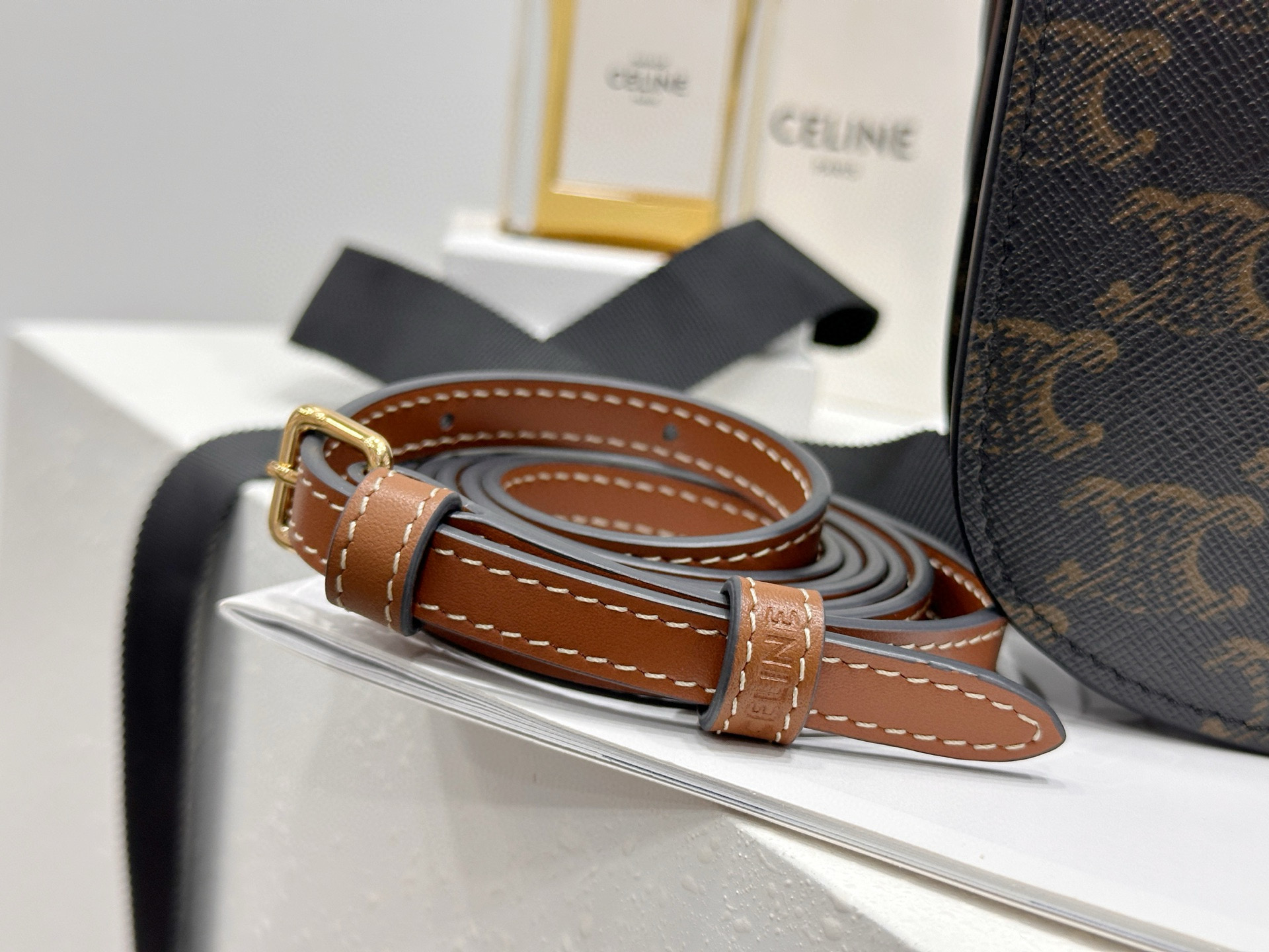 Celine 셀린느 듀오 로고 모노그램 장식 체인 월렛백 8