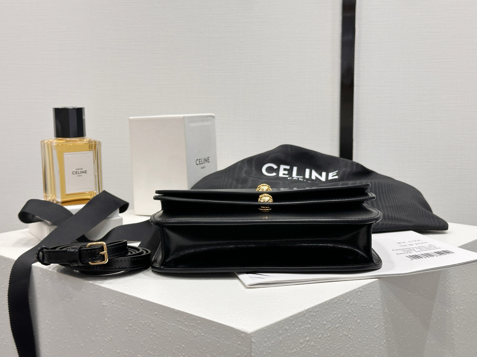 Celine 셀린느 듀오 로고 모노그램 장식 체인 월렛백 9