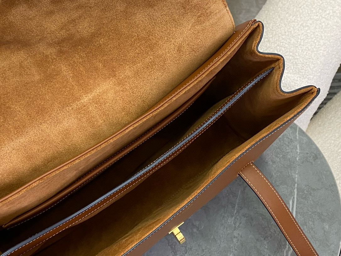 CELINE 셀린느 소프트 16 미디엄 토트백 7