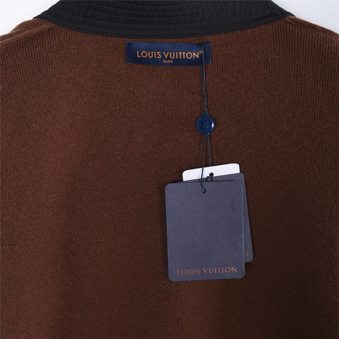 Louis Vuitton 루이비통 25FW 삼화 반사 로고 장식 브이넥 가디건 니트 18