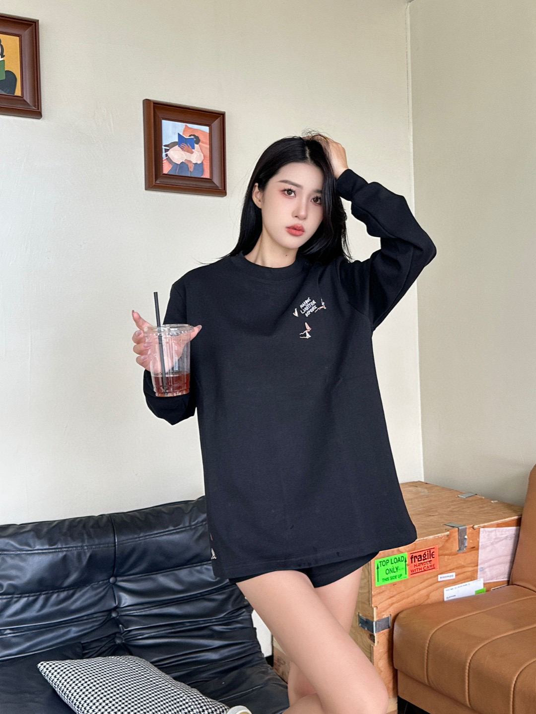 Louis Vuitton 루이비통 로고 자수 긴팔 티셔츠 2