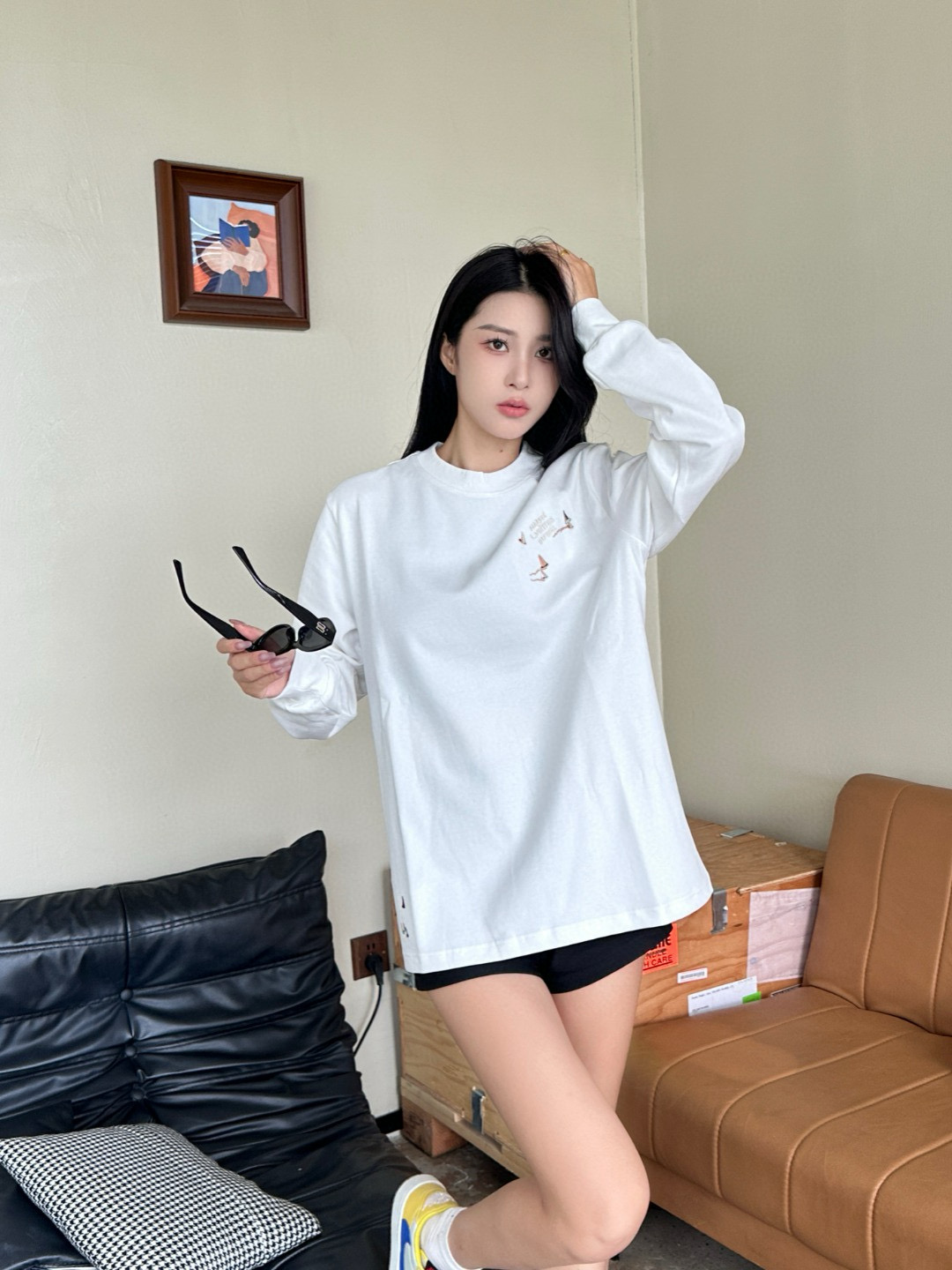 Louis Vuitton 루이비통 로고 자수 긴팔 티셔츠 1