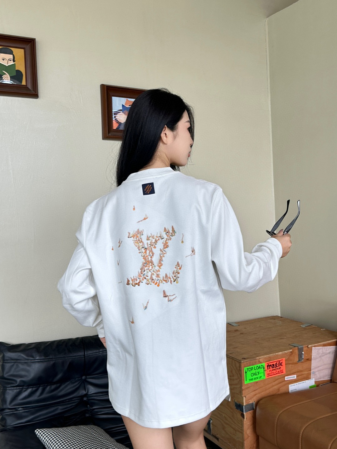 Louis Vuitton 루이비통 로고 자수 긴팔 티셔츠 2