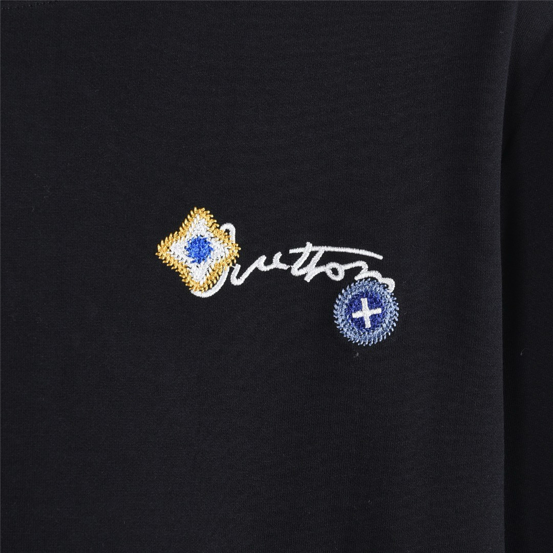 Louis Vuitton 루이비통 플라워 레터링 자수 긴팔 티셔츠 15